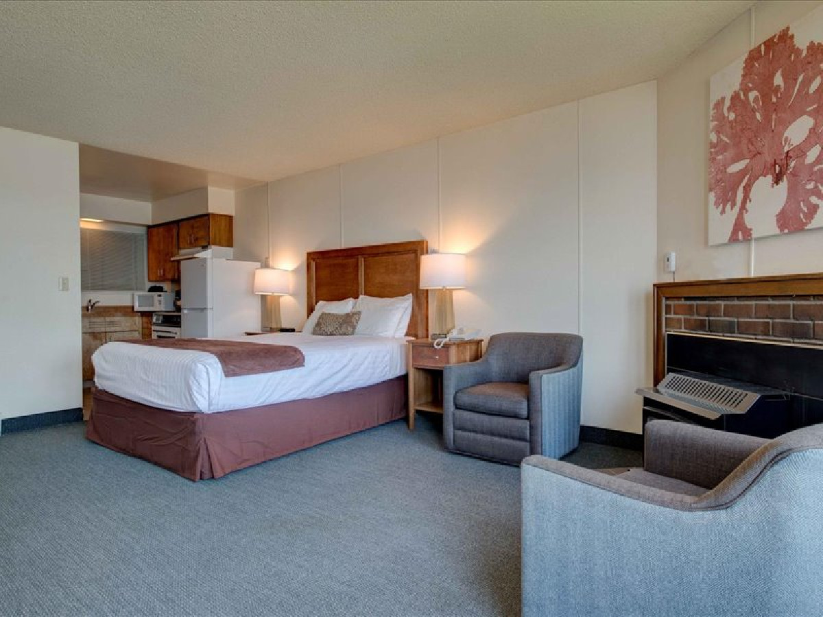 Guestroom - Ester Lee Oceanview Inn