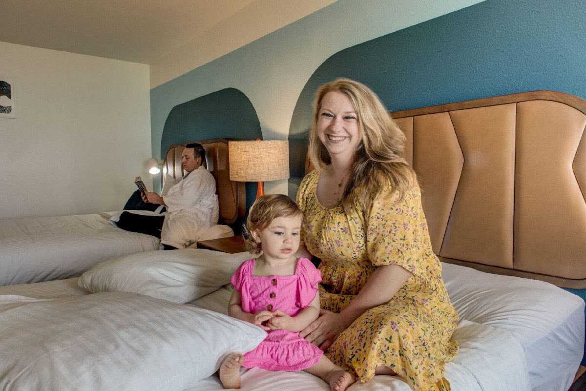 Guestroom - Adobe Resort