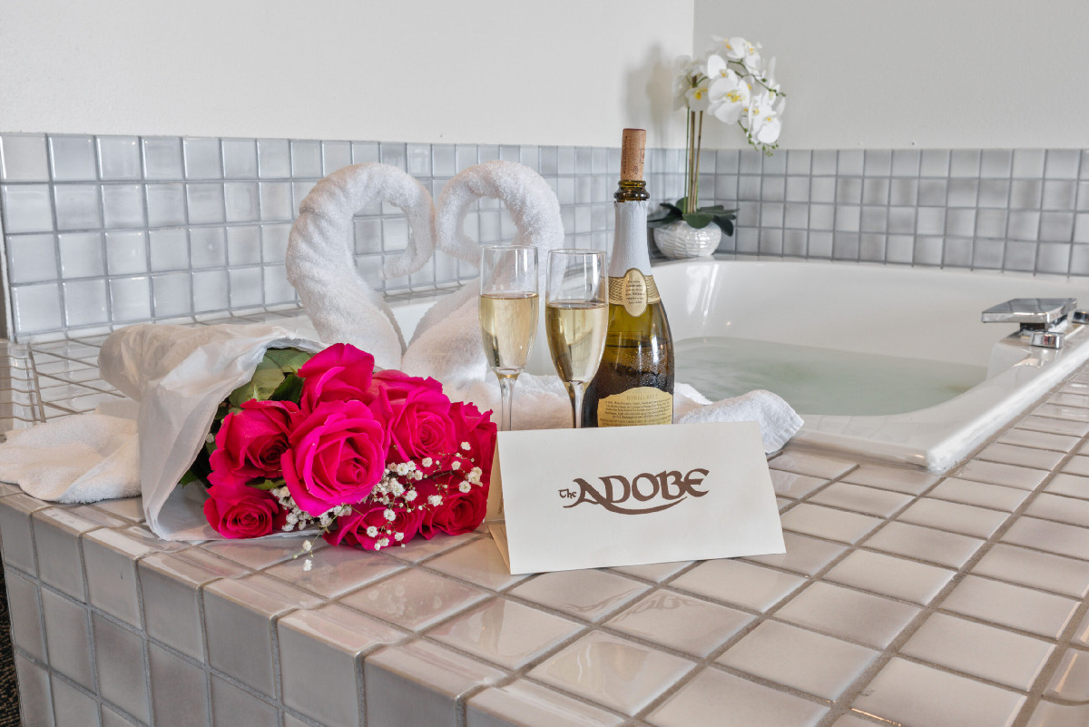 Bathtub - Adobe Resort