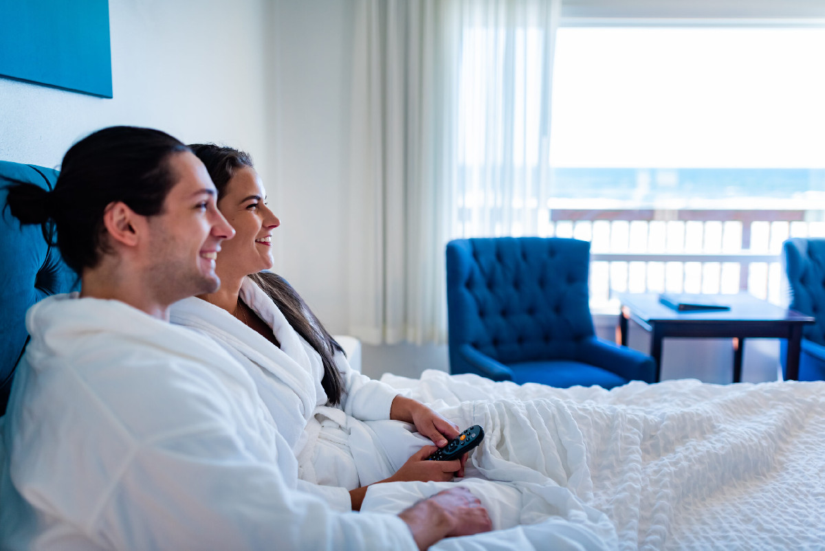 Guestroom - Clarion Inn Surfrider Resort