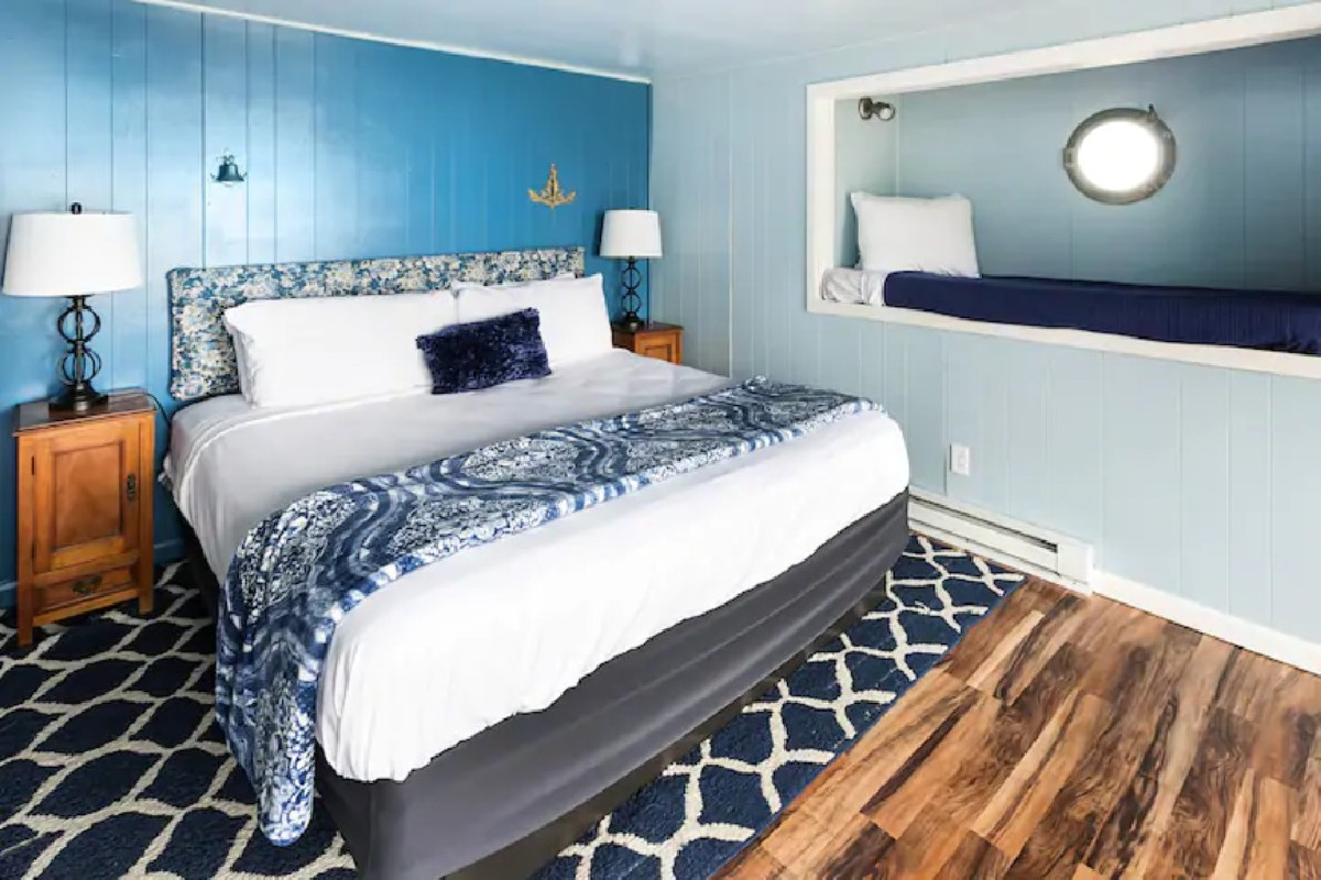 Guestroom - Moolack Shores Inn