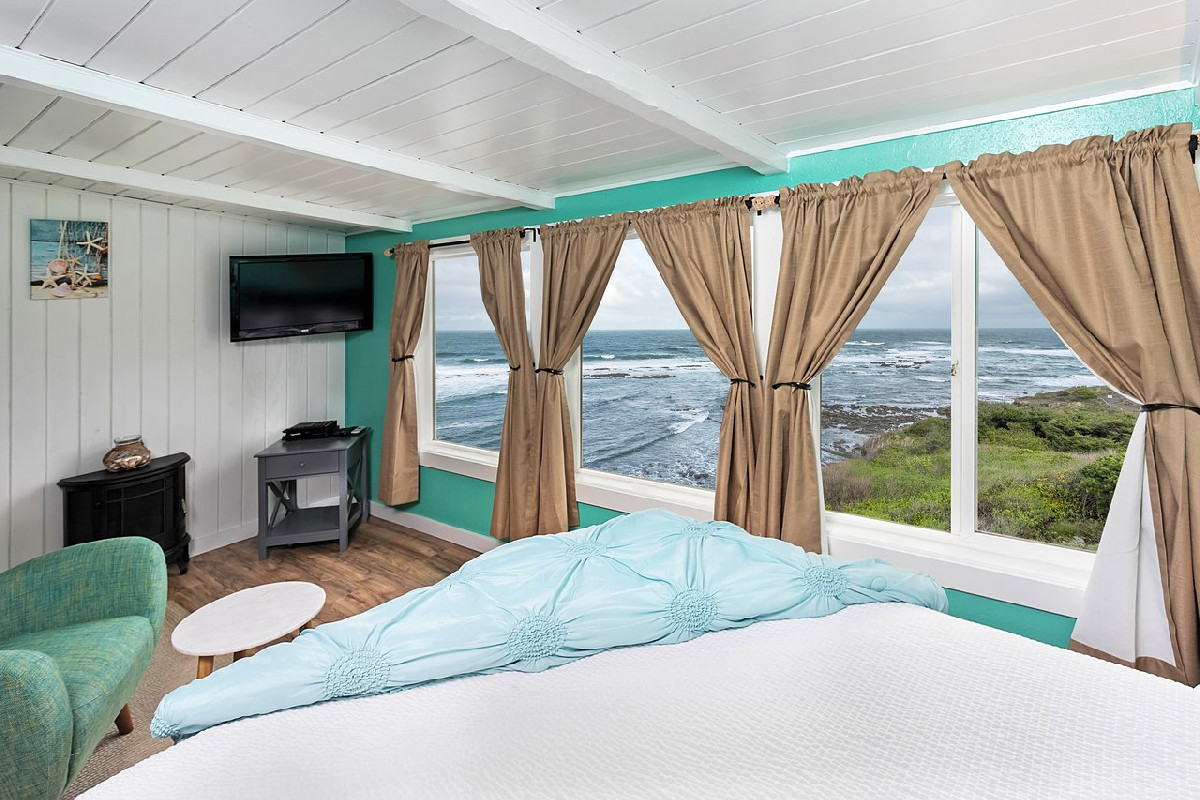 Guestroom - Moolack Shores Inn
