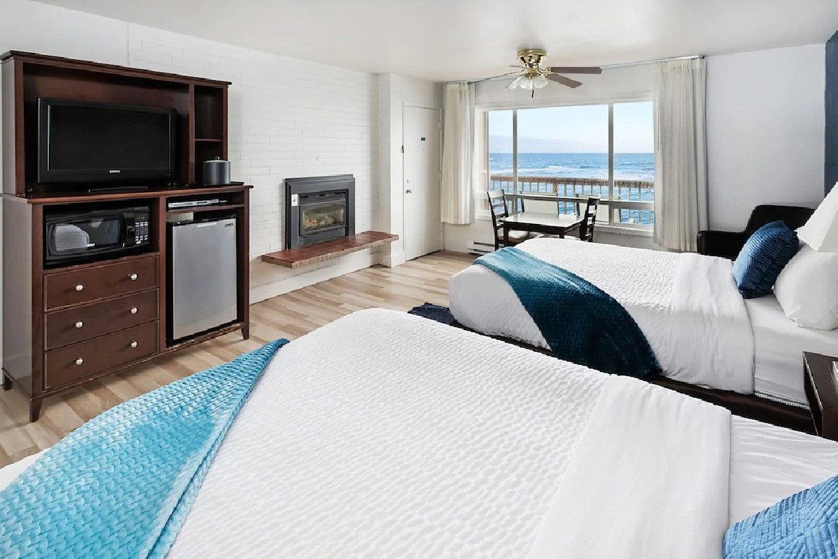 Guestroom - Clarion Inn Surfrider Resort