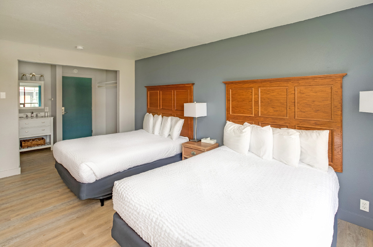 Guestroom - The Waves Hotel