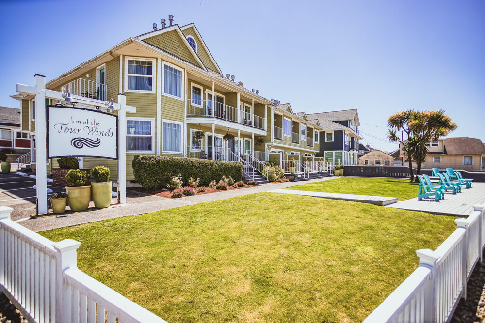 Exterior - Inn of the Four Winds